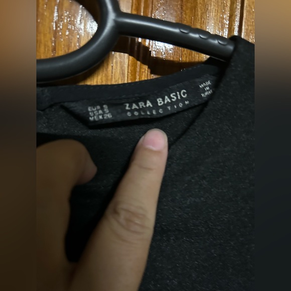 Zara ruffle design top. Size Small. Used - Picture 9 of 9